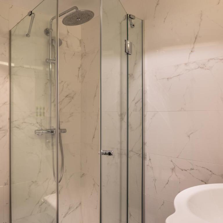Crystal Hotel - Chambre Double Standard - 5
