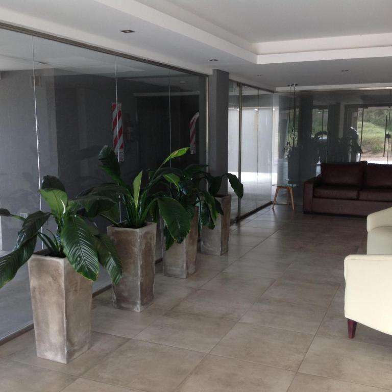 Los Pinos PINAMAR EDIFICIO FRENTE AL MAR - Apartamento de 1 dormitorio - 2