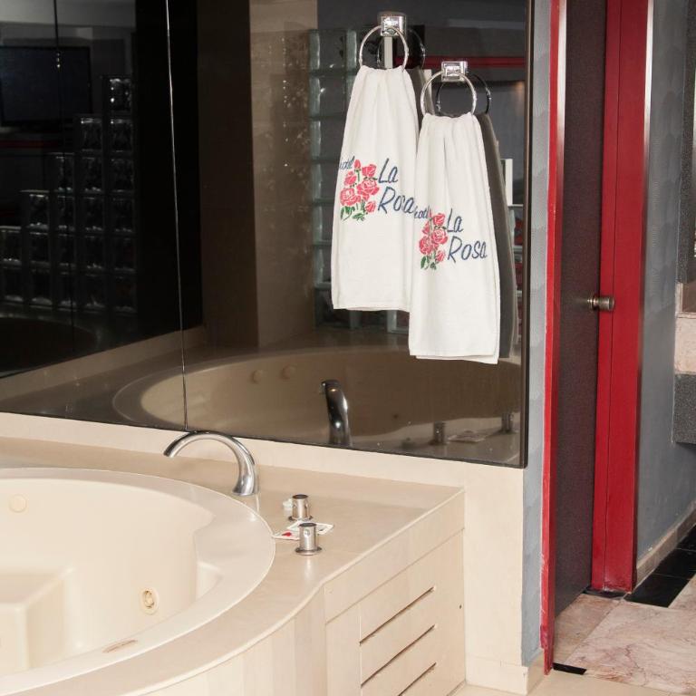 Hotel La Rosa - Sólo Adultos - Double Room with Spa Bath - 11