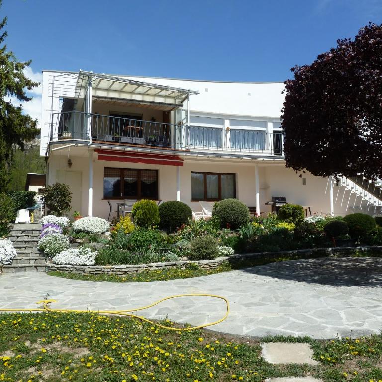 Vue sur les montagnes - Appartement - Rez-de-Chaussée - 3