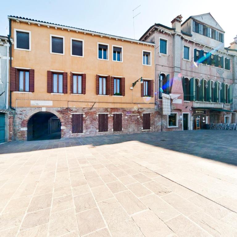 CA SUSANNA NEAR TRAIN STATION - Deluxe Apartment - 11