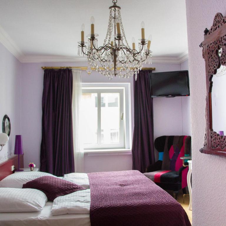 das HOTEL in München - Basic Doppel-/Zweibettzimmer - 1
