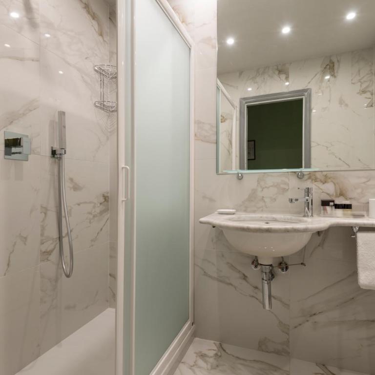 Hotel Palazzo dal Borgo - Camera Matrimoniale/Doppia con Letti Singoli - 6