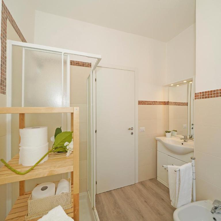 PeschieraHome Apartments - Appartamento Grande con 2 Camere da Letto - 16