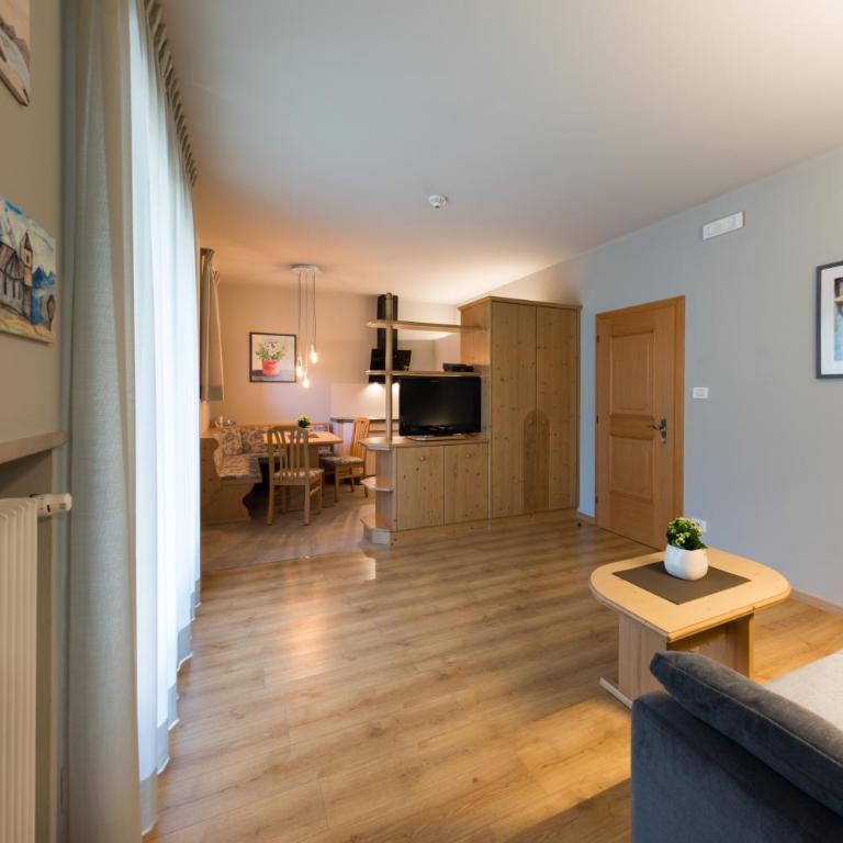 Residence Neuhäuslhof, Apartments Meran, GuestPass - Appartamento con Balcone - 6