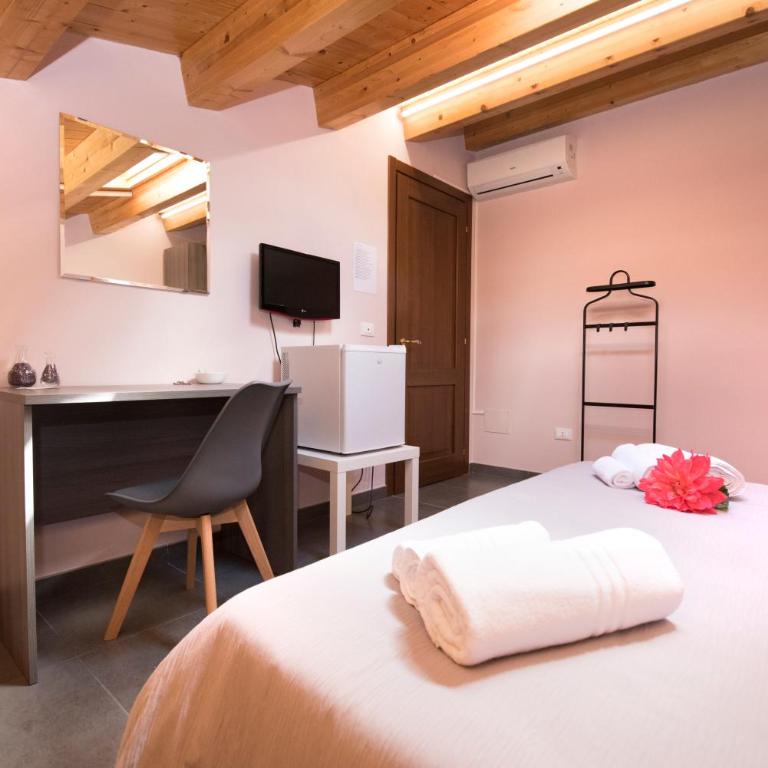 Casa Malaclà B&B - Camera Matrimoniale con Bagno Privato - 4