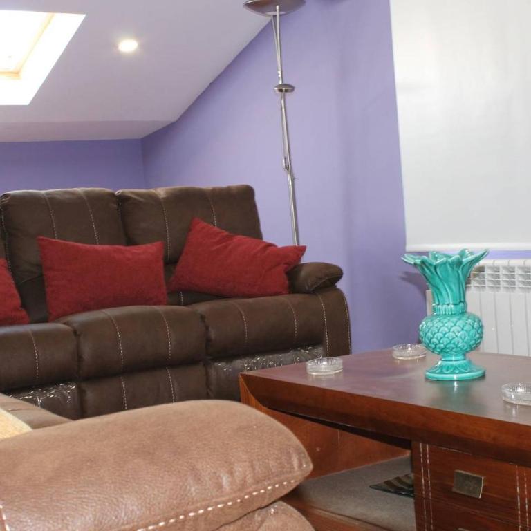 Casa Dana - Four-Bedroom House - 28