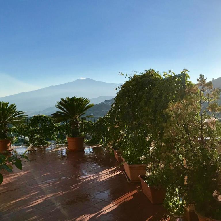BellaVista Apartments - One-Bedroom Apartment with Terrace - 9