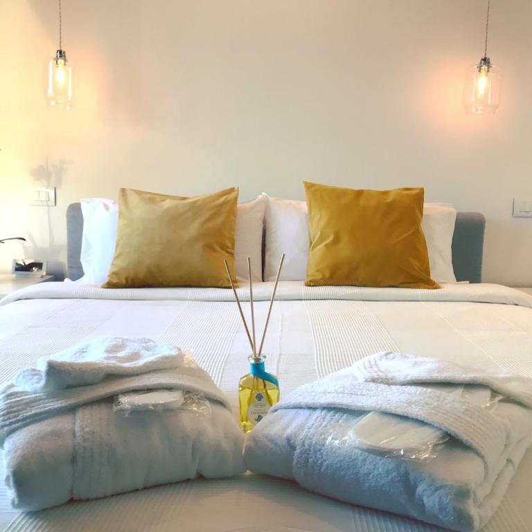 Villa Greta Hotel Rooms & Suites - Junior Suite with Balcony - 15