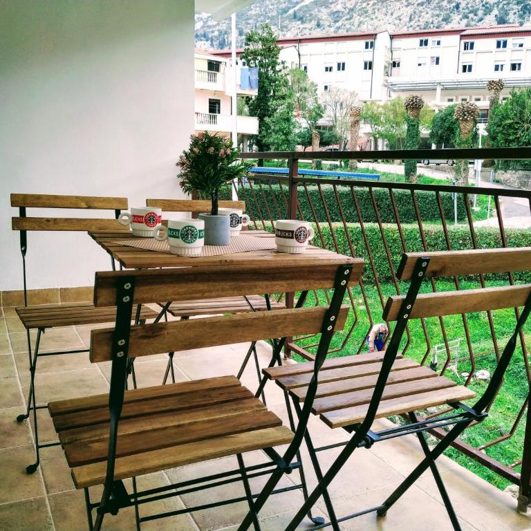 Rooms & Apartments Vukasović - Suite with Balcony - 12