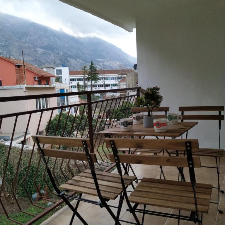 Rooms & Apartments Vukasović - Suite with Balcony - 13