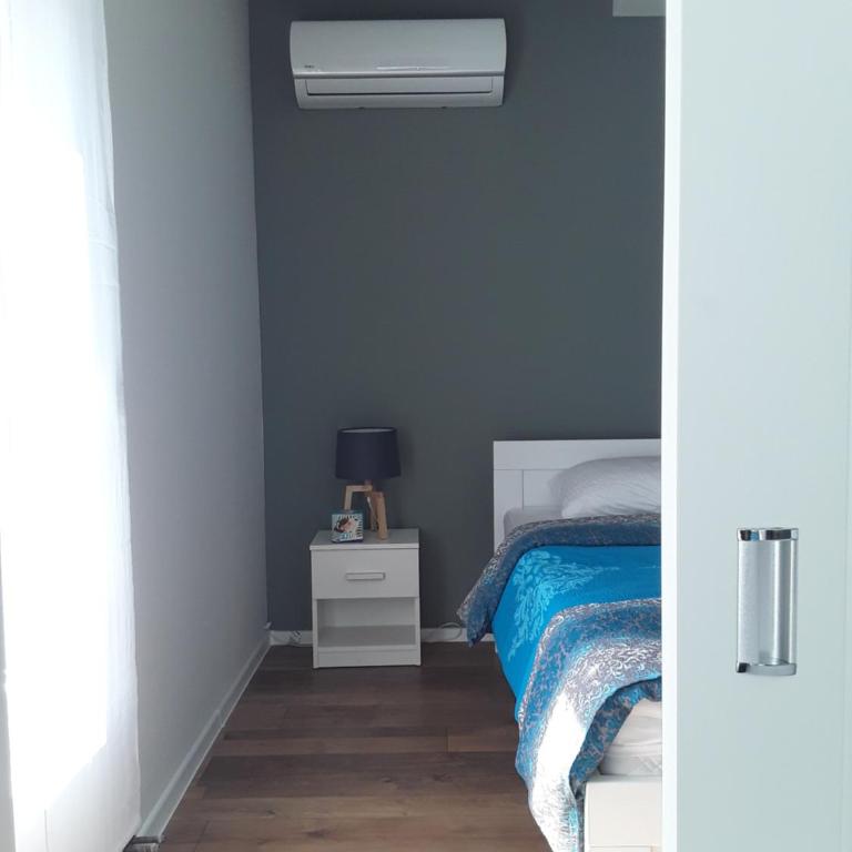 Villa Flower with Free Onsite Parking - Apartment with Balcony - 20