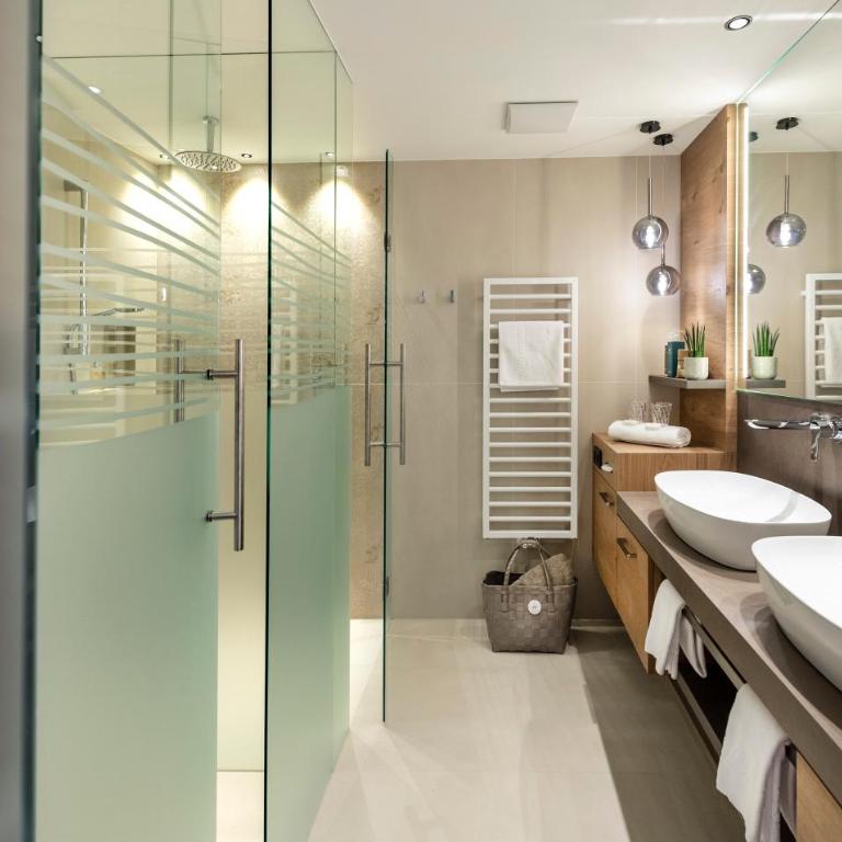 Hotel Sonnbichl - Doppelzimmer mit Balkon - 1