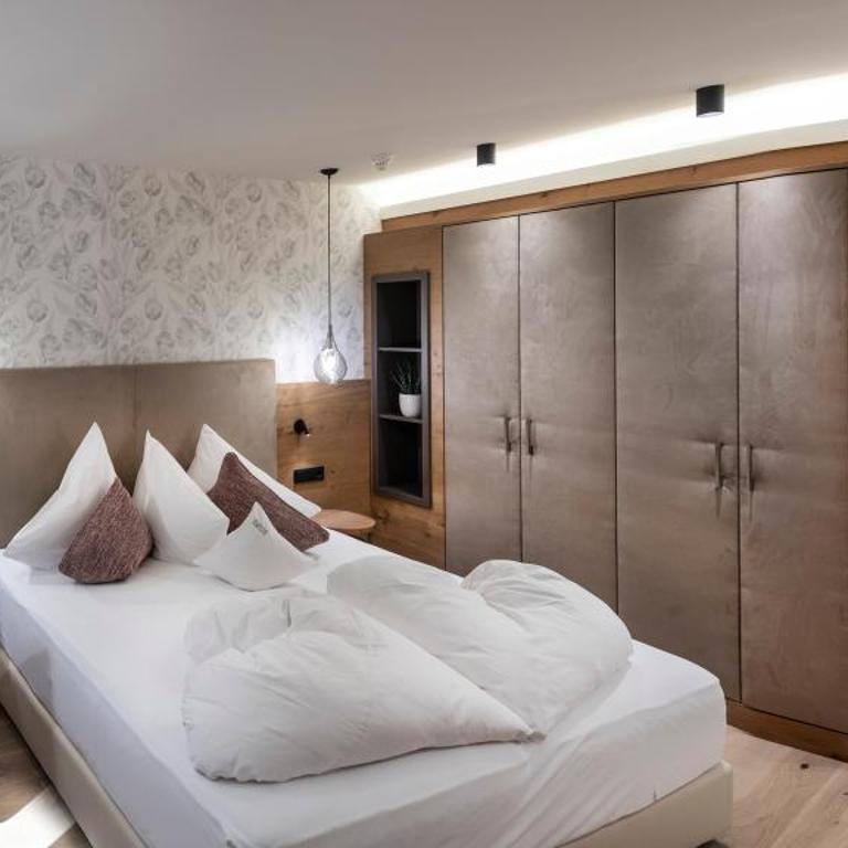 Hotel Sonnbichl - Doppelzimmer mit Balkon - 4
