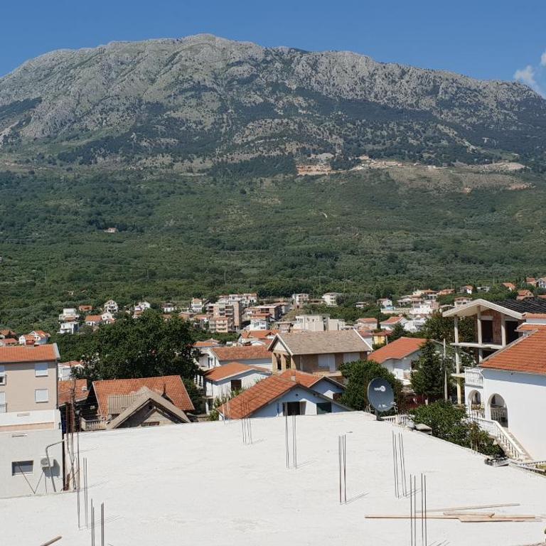 Apartmani Sijaric - Apartment with Mountain View - 2