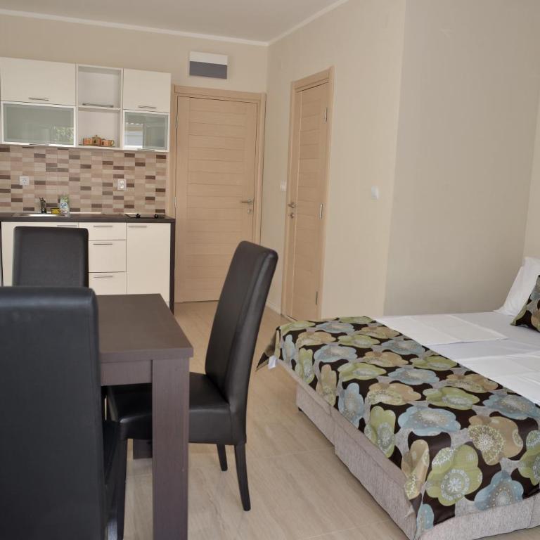 Apartments Mianiko - Studio with Patio - 5