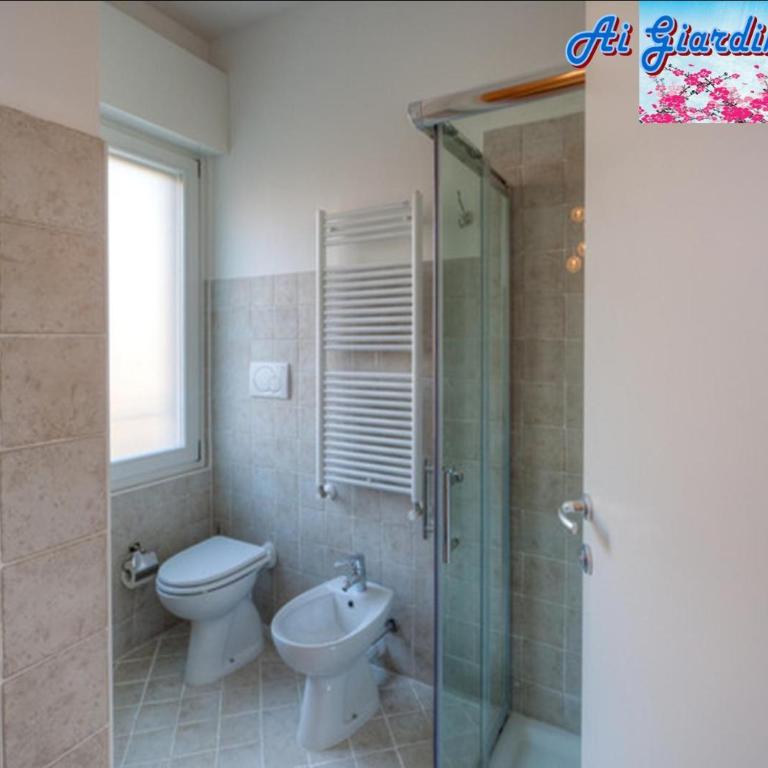 Ai Giardini Rooms -vicino Ospedale Borgo Trento e centro storico - Camera Matrimoniale con Bagno Privato - 10