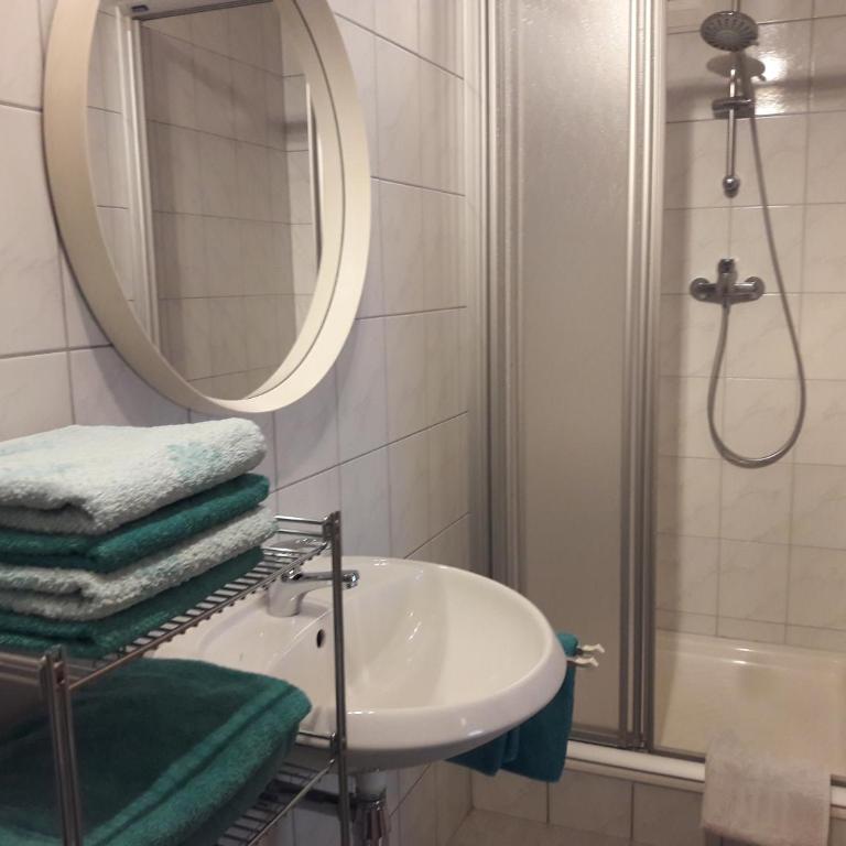 Steurer Hof - Apartment mit 1 Schlafzimmer und Balkon - 11
