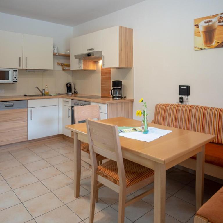 Appartementhaus Monika - Apartment mit 2 Schlafzimmern und Terrasse - 4