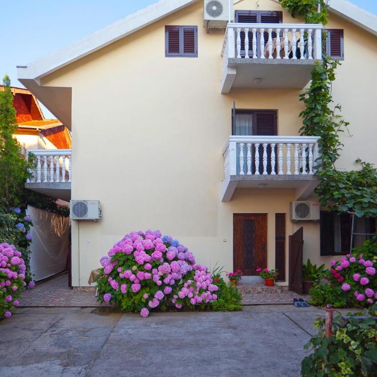 Apartments Ratković - Apartman sa 2 Spavaće Sobe i Terasom (4 Odrasle Osobe) - 10