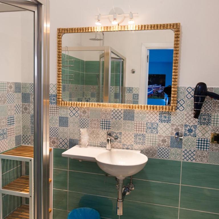 B&B Al Duomo Milazzo - Camera Tripla Classic - 7