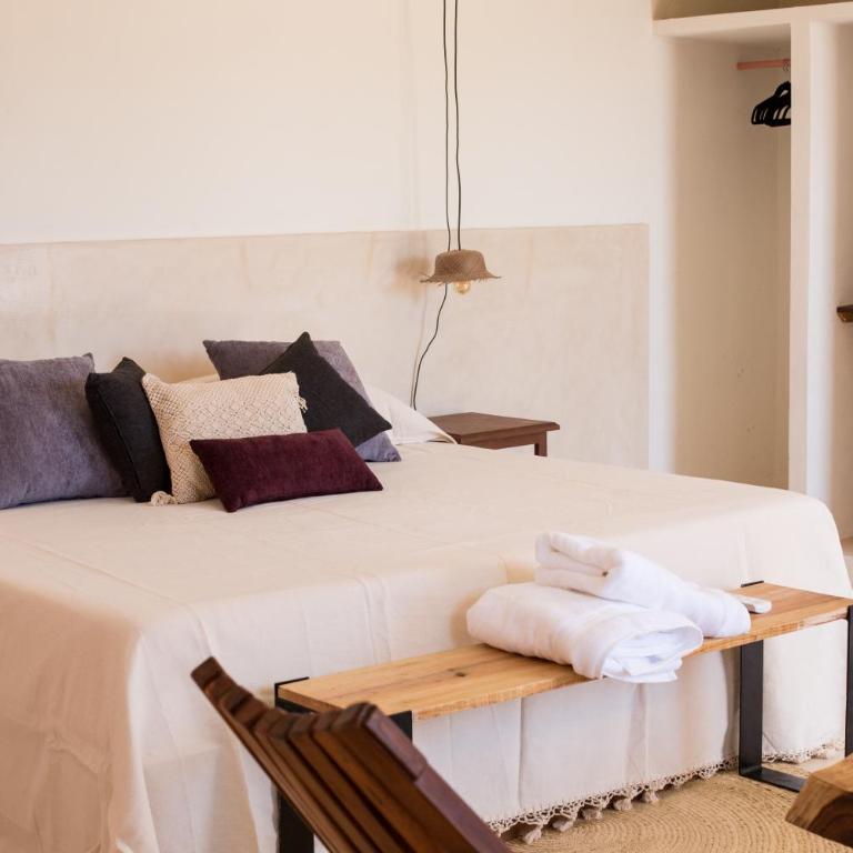 Kuka y Naranjo - Habitación Doble Deluxe con balcón - 5