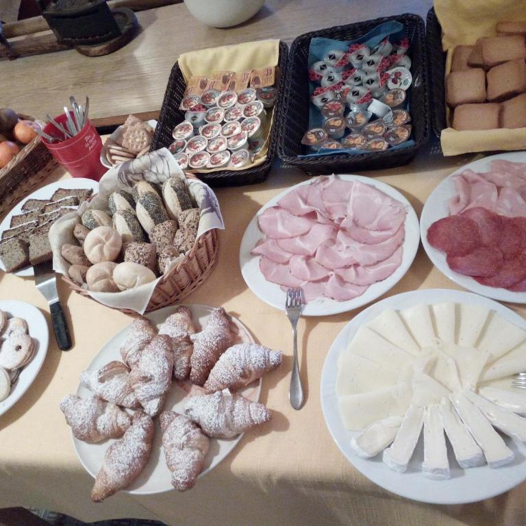 Albergo Somont - Camera Matrimoniale - 1