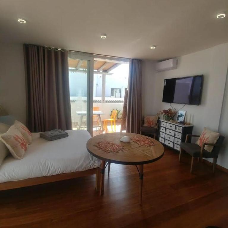 BEACH ATTIC - Three-Bedroom Apartment - 5