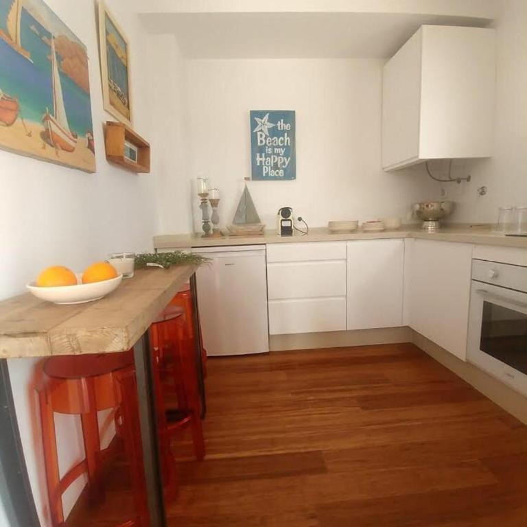 BEACH ATTIC - Three-Bedroom Apartment - 10