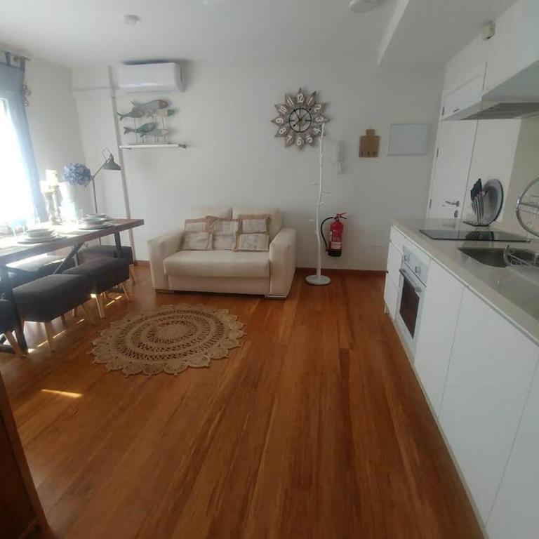 Beach Apartment - Two-Bedroom Apartment - 15