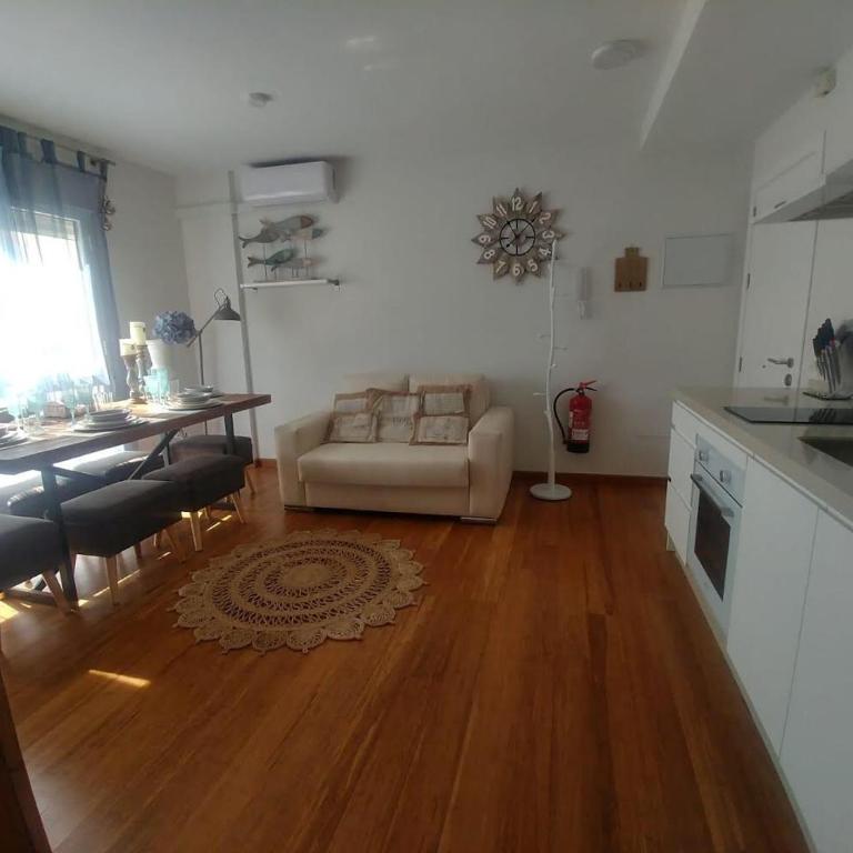 Beach Apartment - Two-Bedroom Apartment - 17