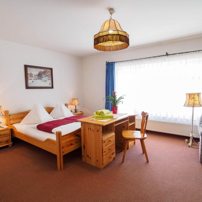 Haus Winkler - Three-Bedroom Apartment - 3