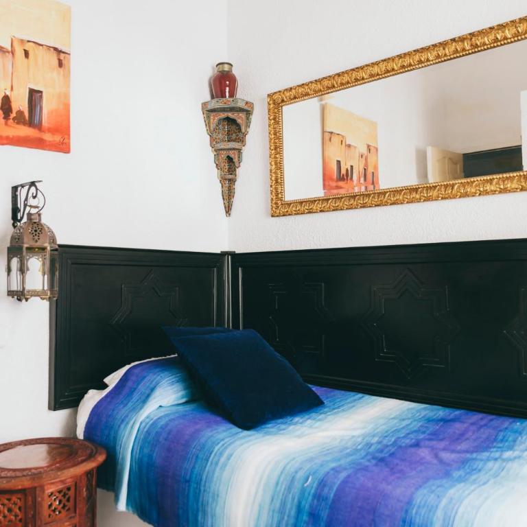 El Riad Andaluz - Basic Single Room with Private Bathroom - 1