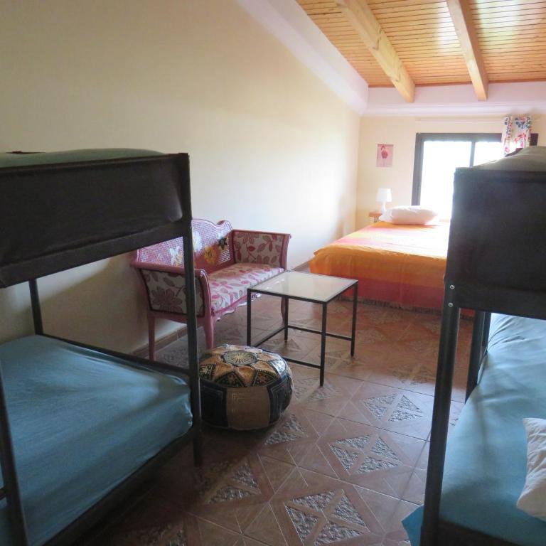 HIGOS CHUMBOS, CASA RURAL COMPARTIDO - Habitación Familiar - 8