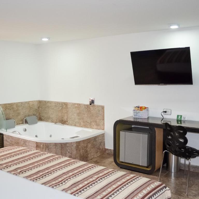 Hotel Parque 70 - Suite with Spa Bath - 2