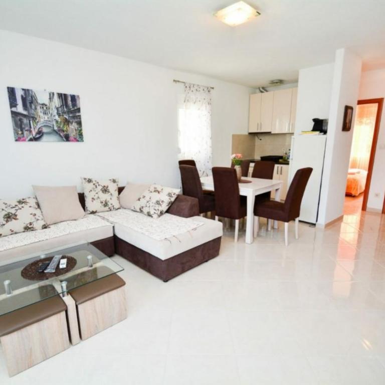 Seaside apartments and rooms - Apartment with Sea View - 7