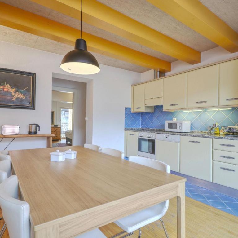 Duplex de charme au cœur de la vieille ville de Sion - Apartment mit 3 Schlafzimmern - 11