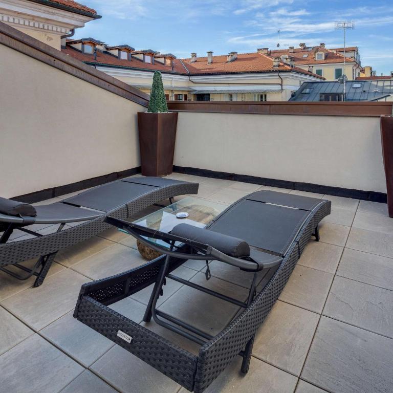 Best Western Plus Royal Superga Hotel - King Suite with Balcony - 2