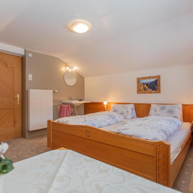 Gästehaus Rosi - Familienzimmer - 4