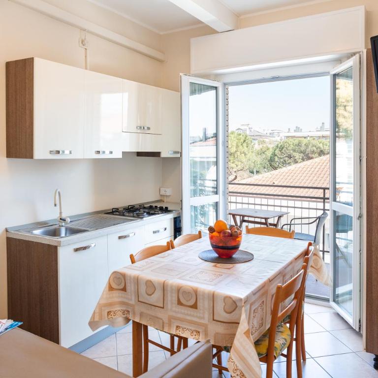 Villa Maria Apartments - Centro, Stadio del Nuoto e Palacongressi - P r a t u r e c c i Group - Appartamento con 2 Camere da Letto e Balcone - 6