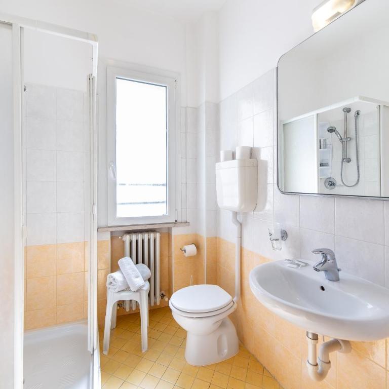 Villa Maria Apartments - Centro, Stadio del Nuoto e Palacongressi - P r a t u r e c c i Group - Appartamento con 2 Camere da Letto e Balcone - 2