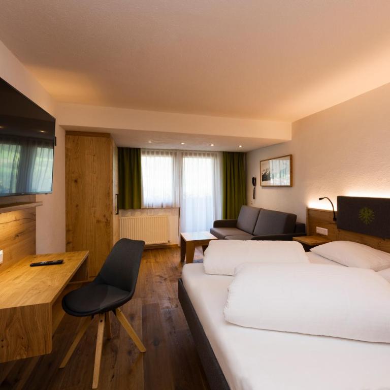 Hotel Bergkranz - Familienzimmer mit Balkon - 1