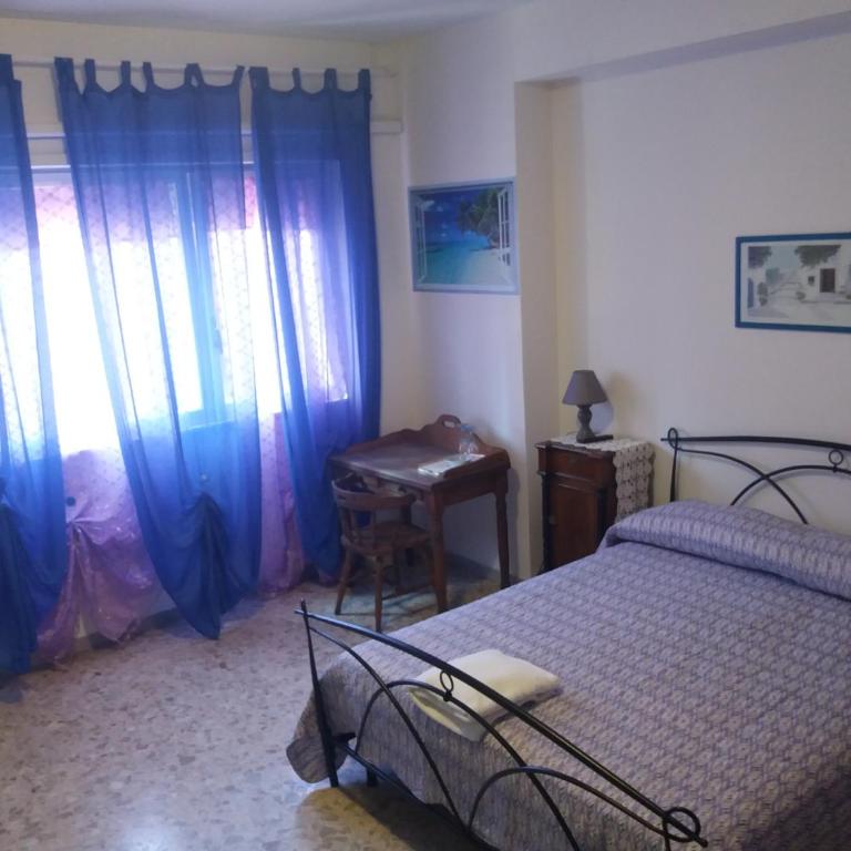 Apartament Silvy Trastevere - Camera Tripla con Bagno Privato Esterno - 19