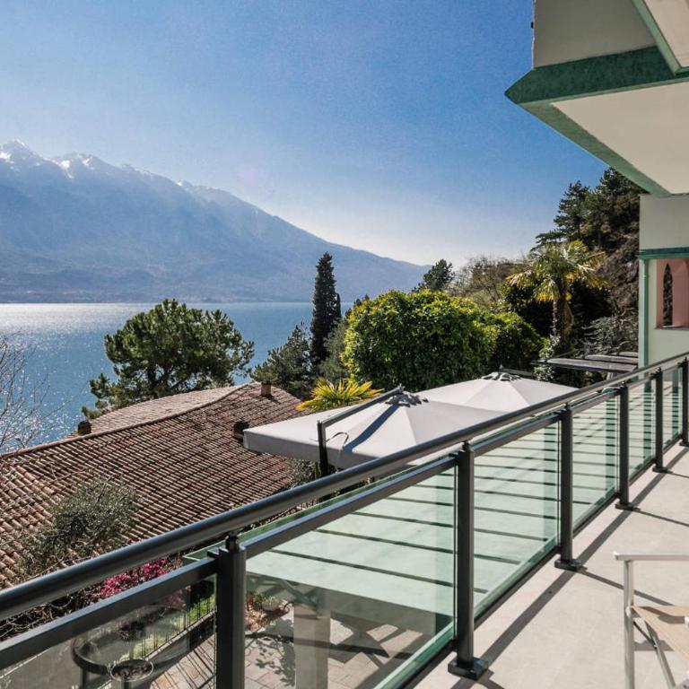 Relax Hotel Villa Gardenia & Villa Oleandra - Luxury Double or Twin Room with Lake View - 7