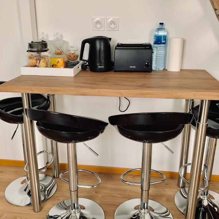 Mini-loft, Clos des Arts - parking gratuit - Studio Apartment - 14