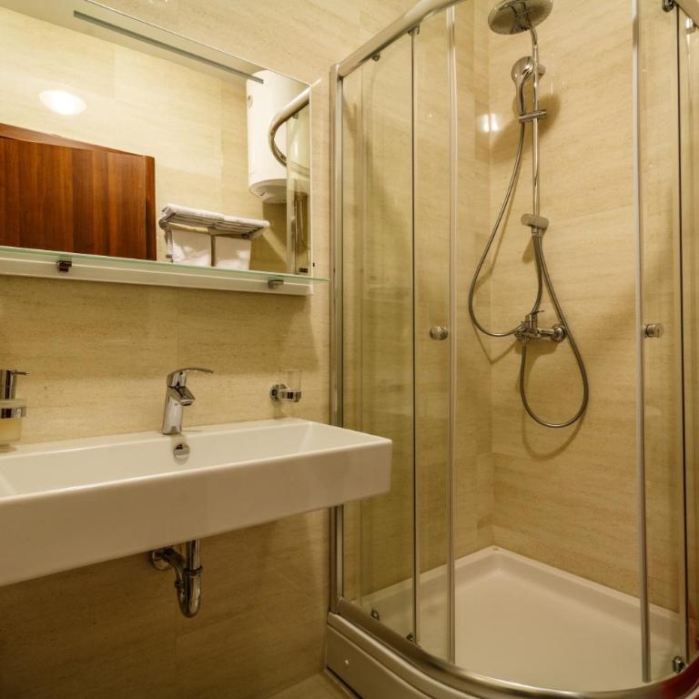 Luxury Budva Center Apartments - Two-Bedroom Apartment with Private Sauna - 13