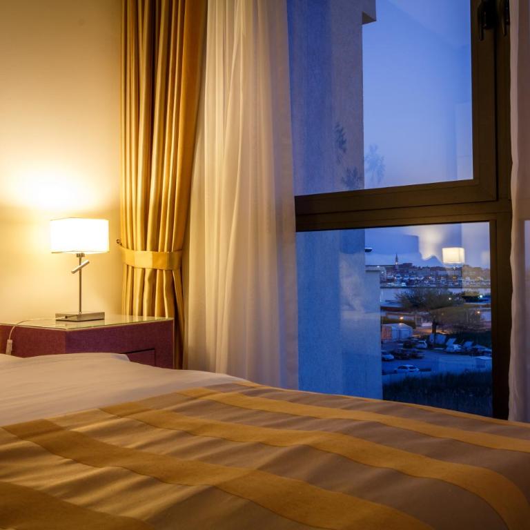 Luxury Budva Center Apartments - Two-Bedroom Apartment with Private Sauna - 4