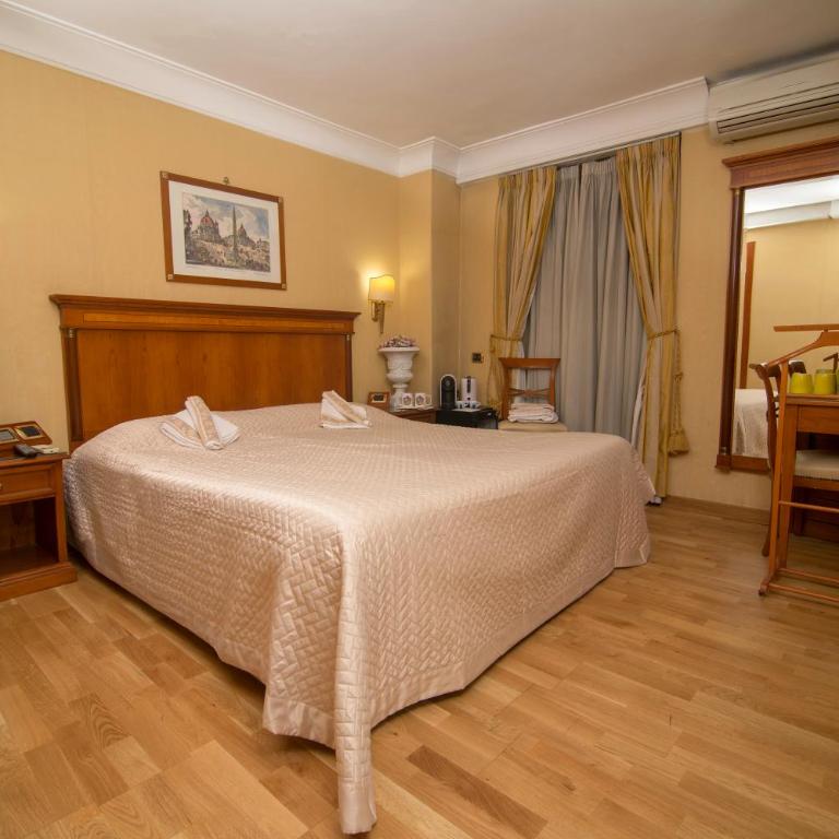 Luxury Rooms H 2000 Roma - Camera Matrimoniale - 6