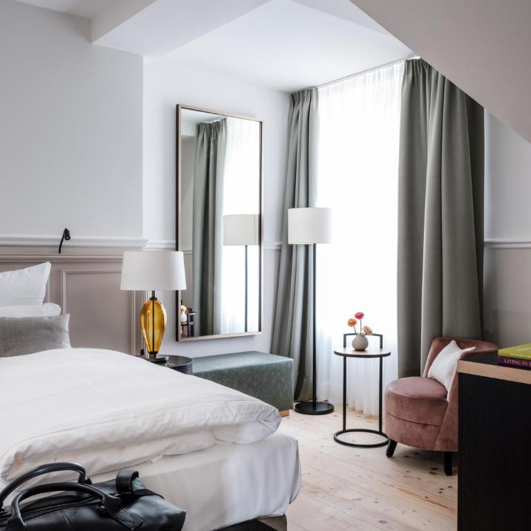 AMERON Neuschwanstein Alpsee Resort & Spa - Deluxe Zimmer mit Seeblick - Alpenrose - 5