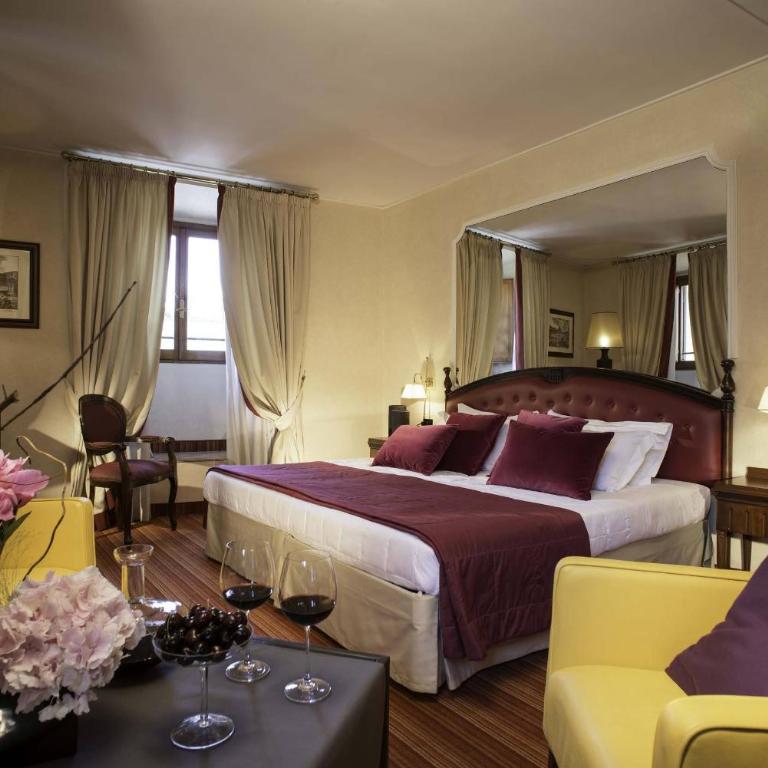 Colonna Palace Hotel - Camera Tripla - 1